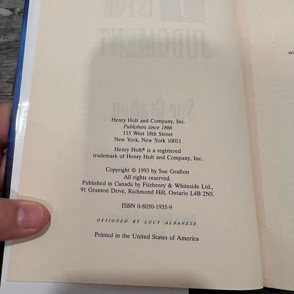 “J” is for Judgment by Sue Grafton Hardback - Picture 3 of 5